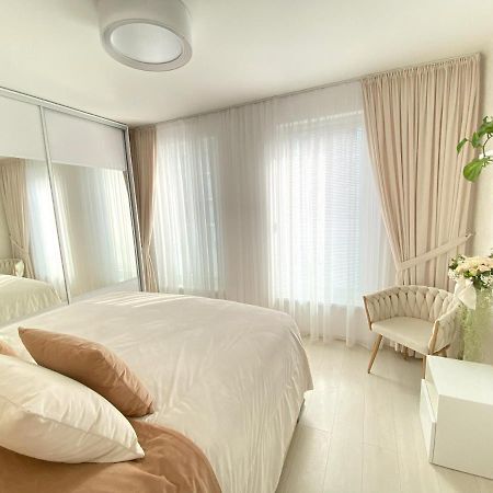 Die Eleganz - Apartment Near The City Center With Free Parking Bratislava Exterior foto